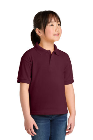 8800B_maroon_model_front