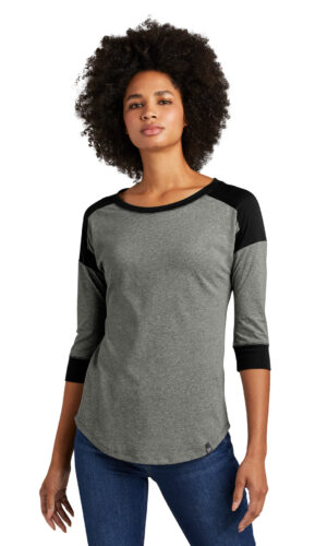 New Era  ®  Women's Heritage Blend 3/4-Sleeve Baseball Raglan Tee. LNEA104