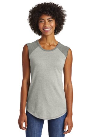 AA5104_smokevintagecoal_model_front_122017