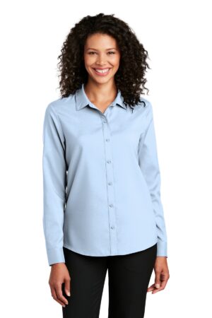 LW401_cloudblue_model_front_112019