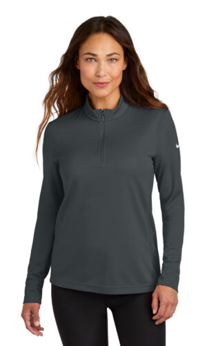 Nike Women's Essential 1/2-Zip Cover-Up NKHM7969