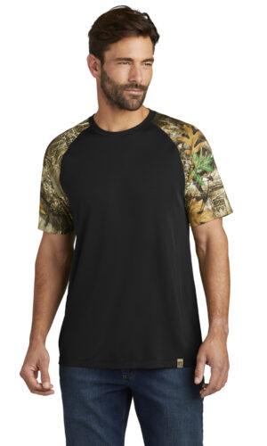 Russell Outdoors   Realtree ®  Colorblock Performance Tee RU151