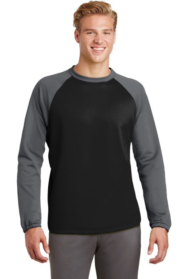 ST242_blackdarksmokegrey_model_front_012016
